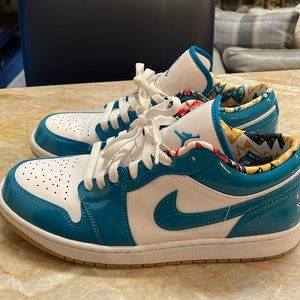 Jordan Low Barcelona- near perfect condition